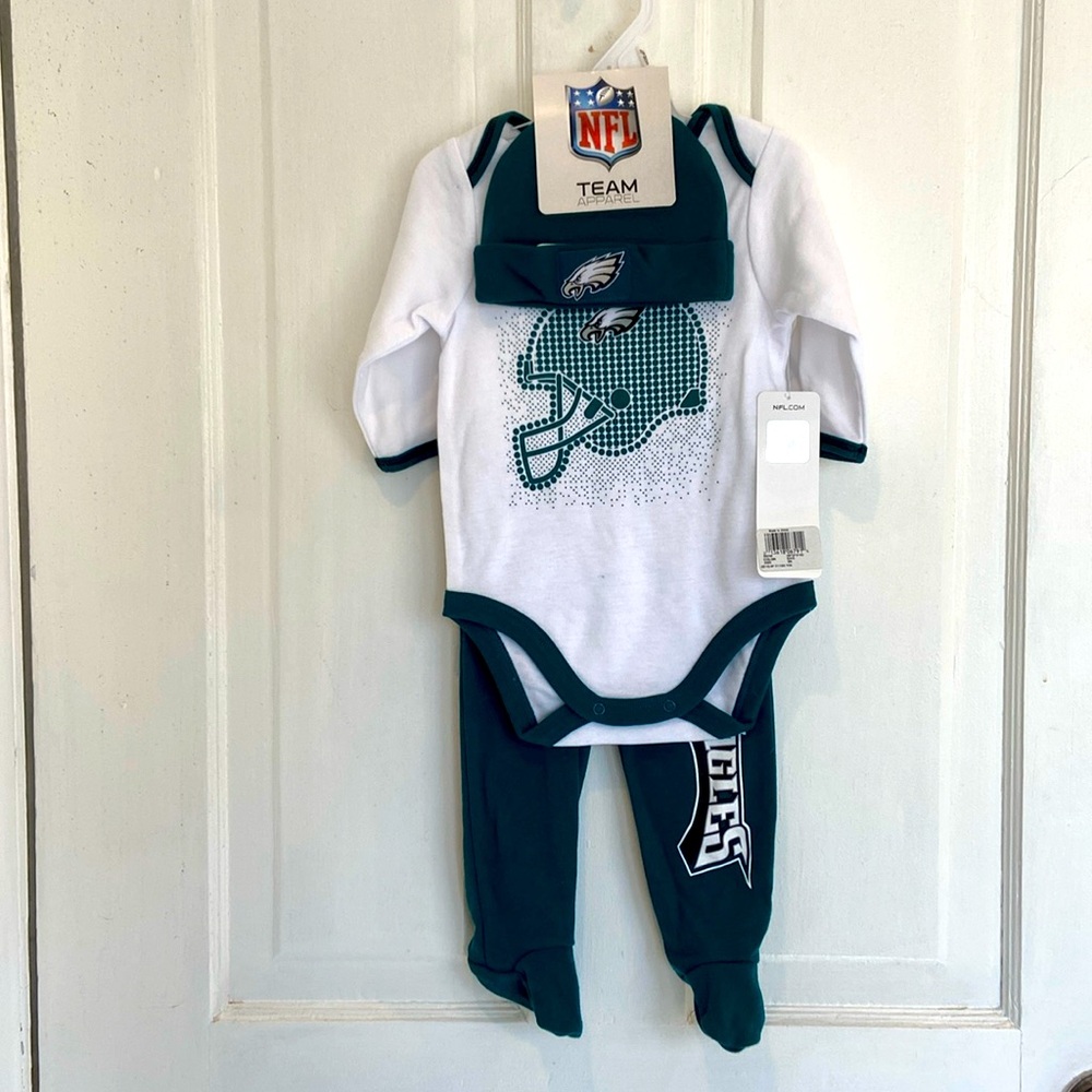 Eagles outfit, 3-6mo